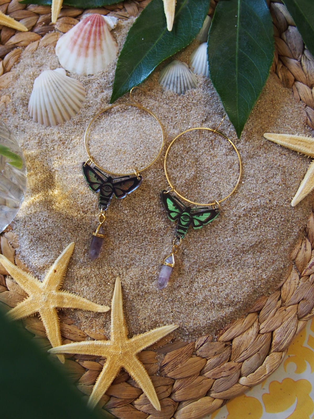 Hawkmoth treasure earrings, golden color details